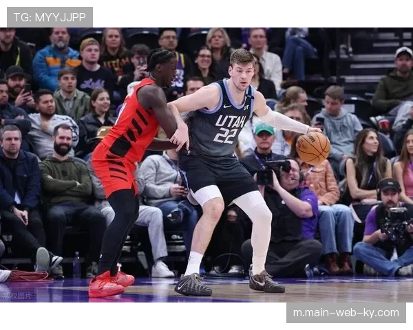 开拓者单节狂轰40分 三分如雨击溃爵士防线